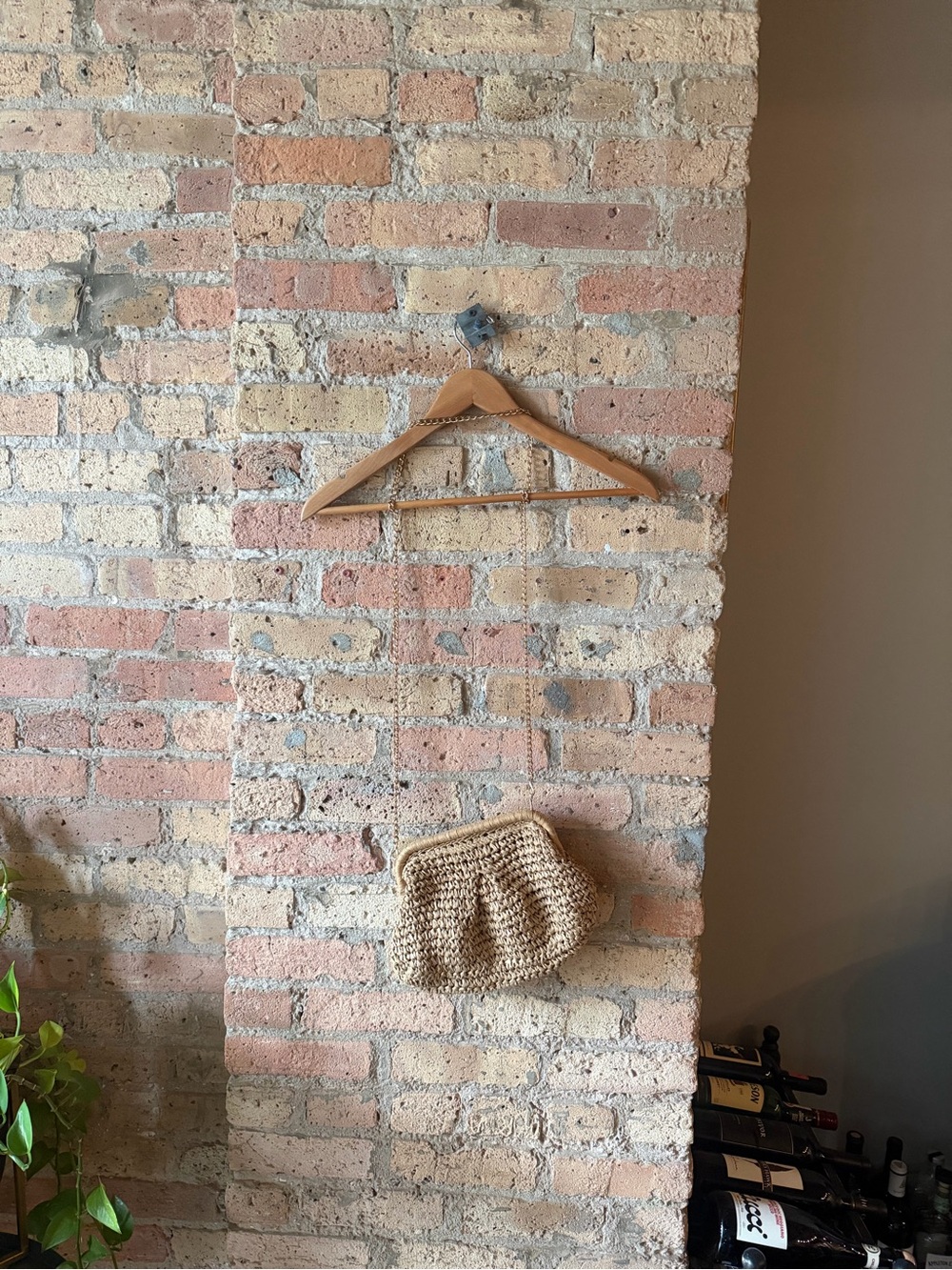 Bag/purse with gold chain strap